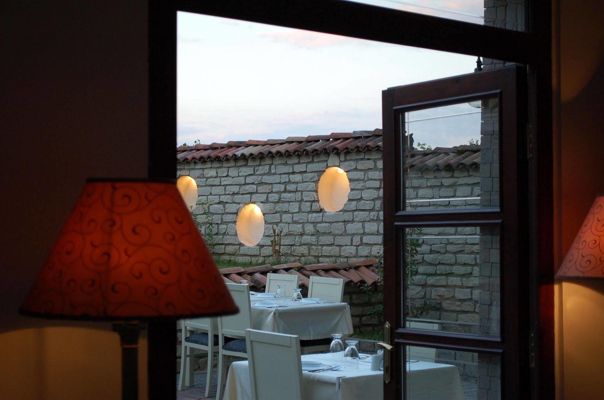 סאפראנבולו Diamond Park Hotel מראה חיצוני תמונה