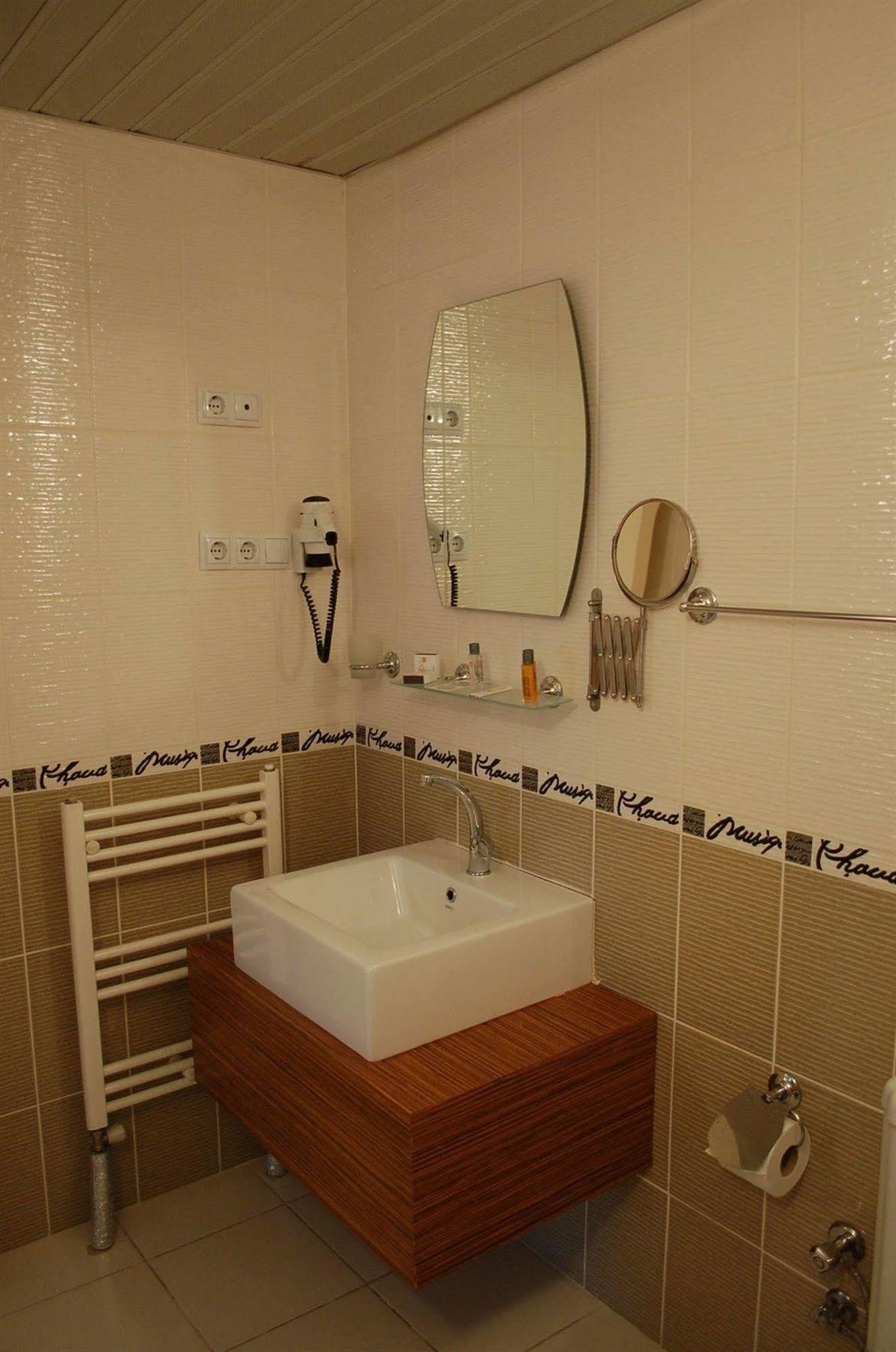 סאפראנבולו Diamond Park Hotel מראה חיצוני תמונה