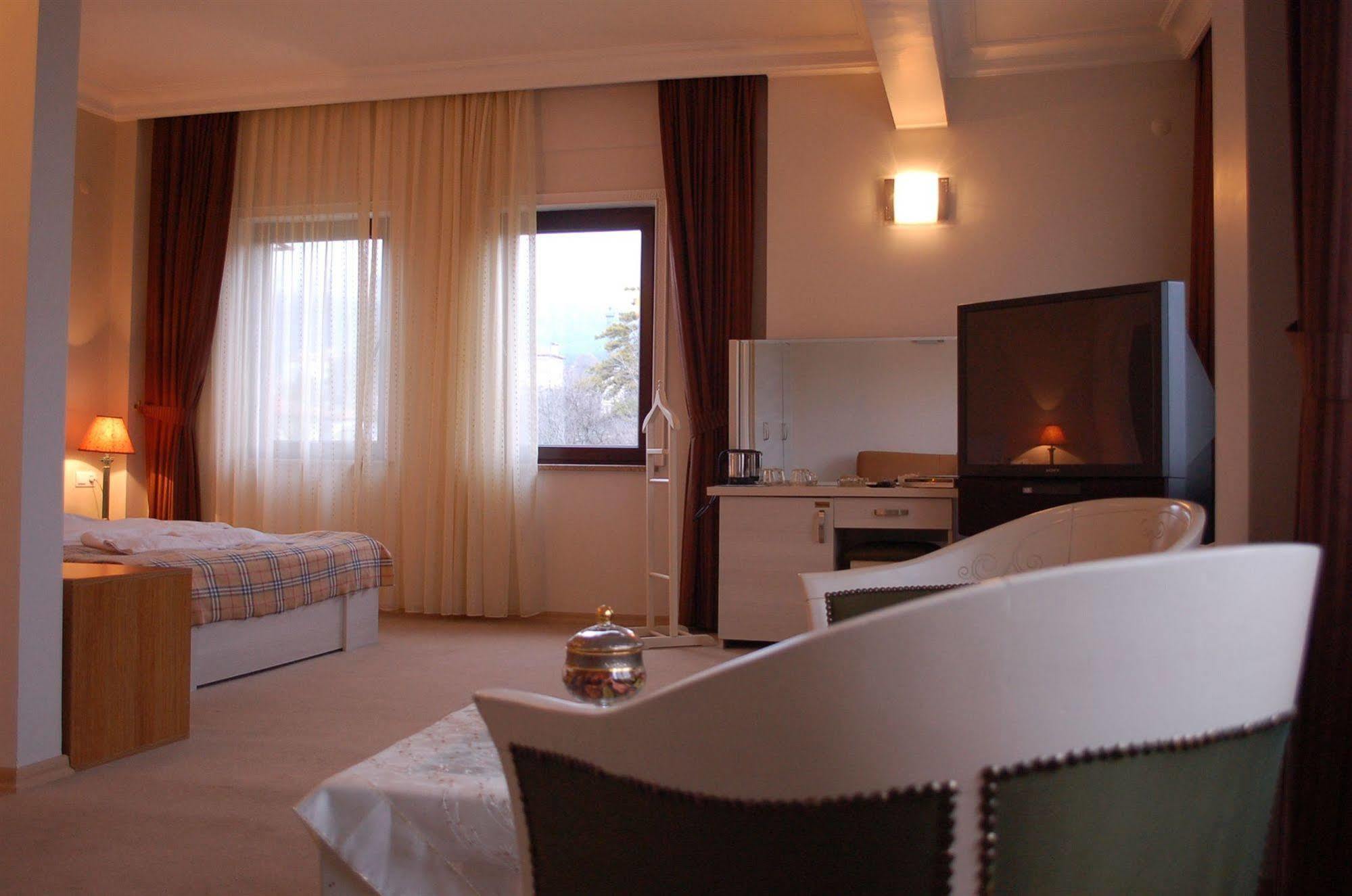 סאפראנבולו Diamond Park Hotel מראה חיצוני תמונה