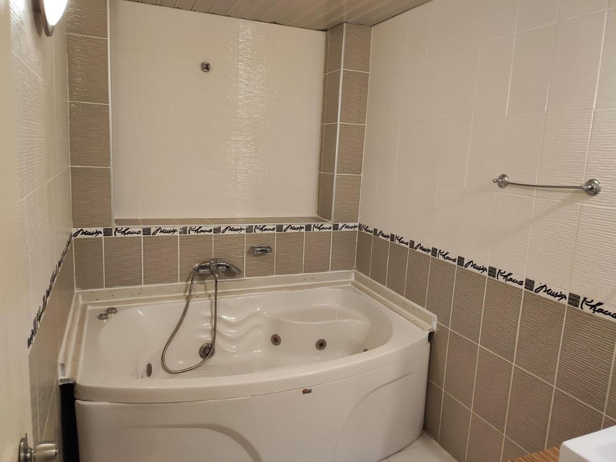 סאפראנבולו Diamond Park Hotel מראה חיצוני תמונה
